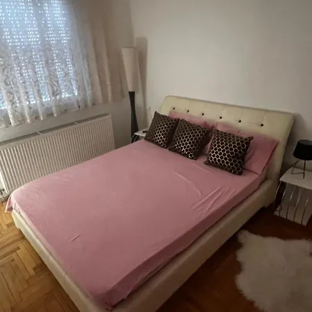 Stan Na Dan Plava Zgrada Lejlighed